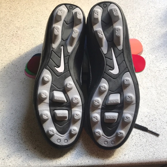 🛍2/$30 New Nike MYO Team Colour Soccer Shoes - Picture 4 of 8